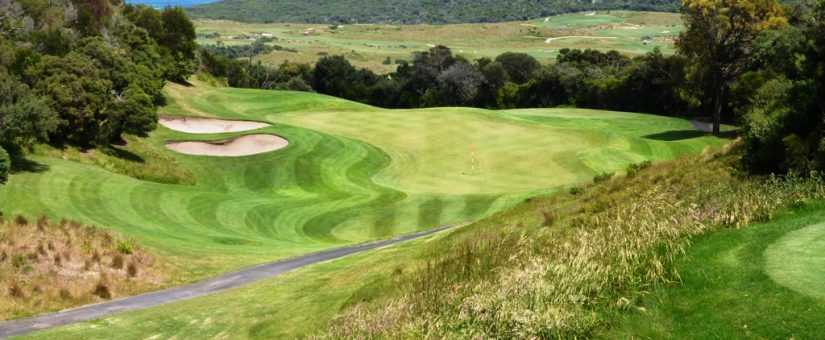 Golf with Oxford – Sunday 6 March 1pm at Devil Bend